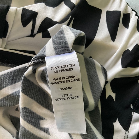 Ricki’s top, size m, black and white - Picture 4 of 4